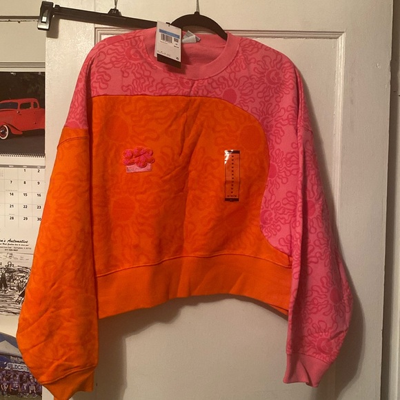 Nike Sweaters - Nike sweater womens